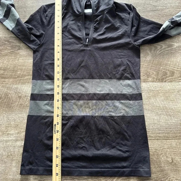 North Face Hooded Longsleeve Base Layer size Medium - Picture 7 of 8